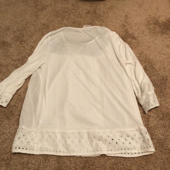 white floral long sleeve - Picture 2 of 3